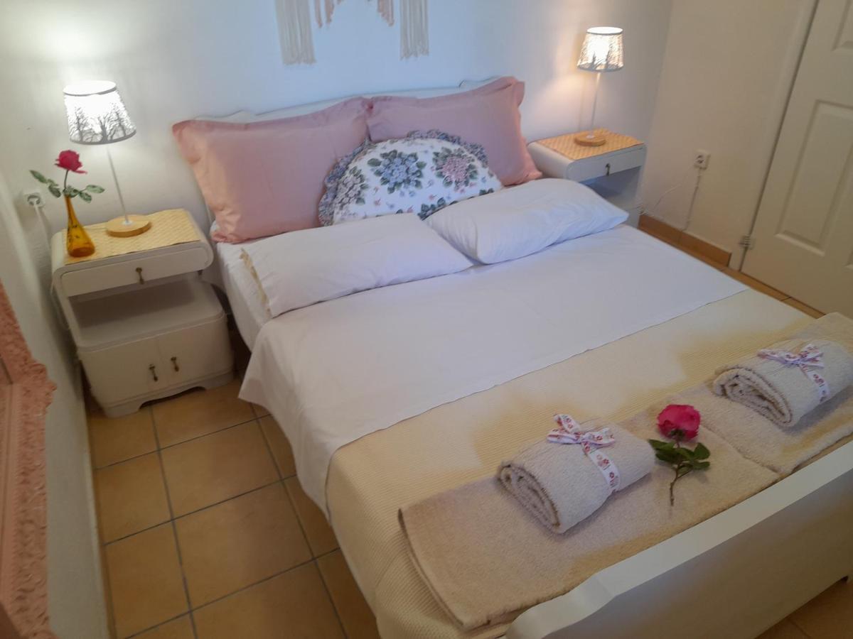 "Klio" Appartment Nikiti  Eksteriør billede